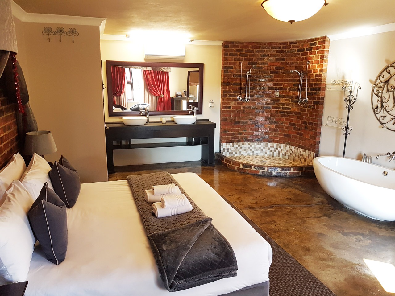 Accolades Hotel and Conference Centre — photo 3