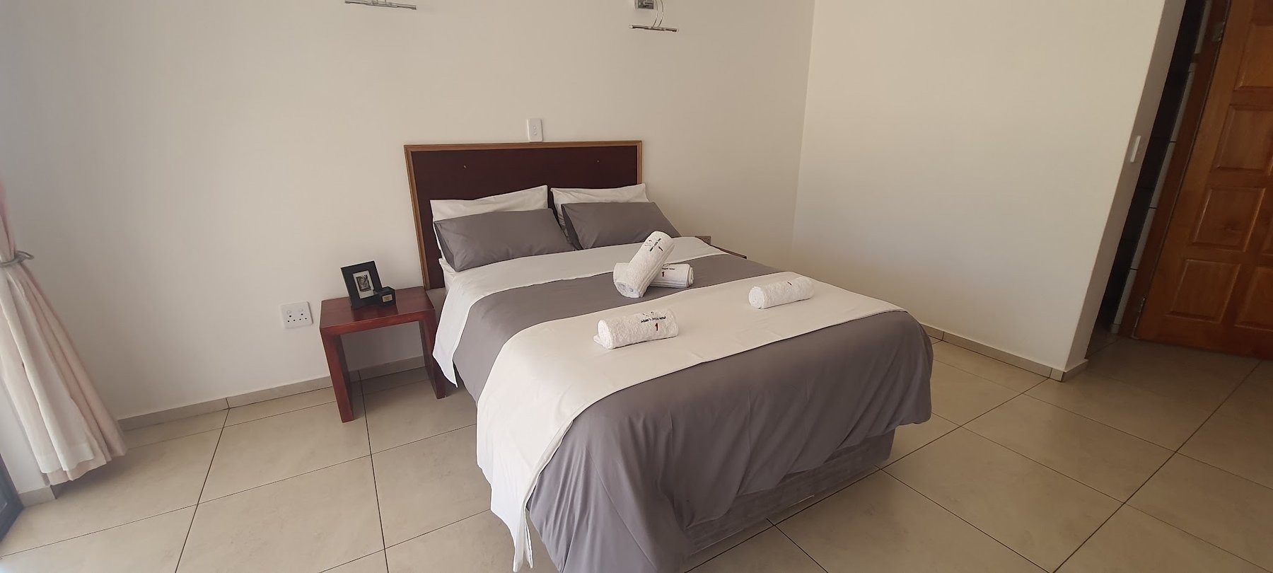 Adams Apple Hotel — photo 2