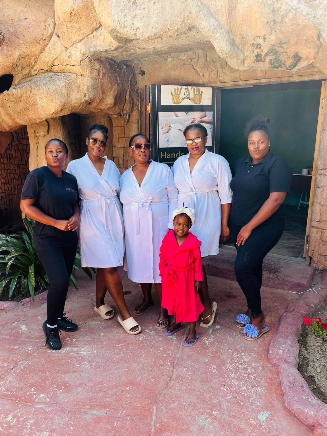 African Cave Lodge — photo 5