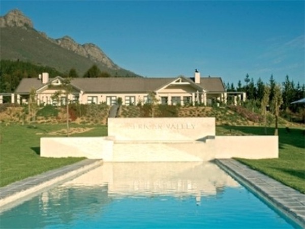 African Valley Estate Hotel