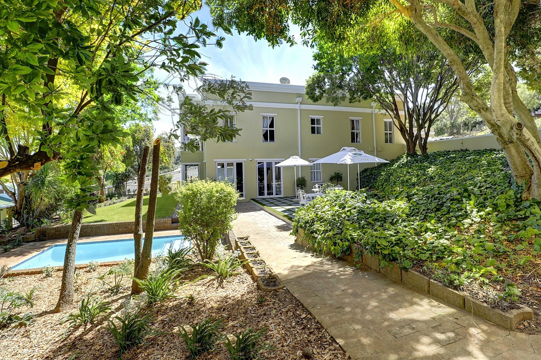 Bell Rosen Guest House — photo 2