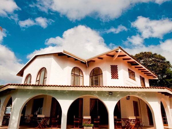 Bizafrika Guest Lodge & Conference Centre