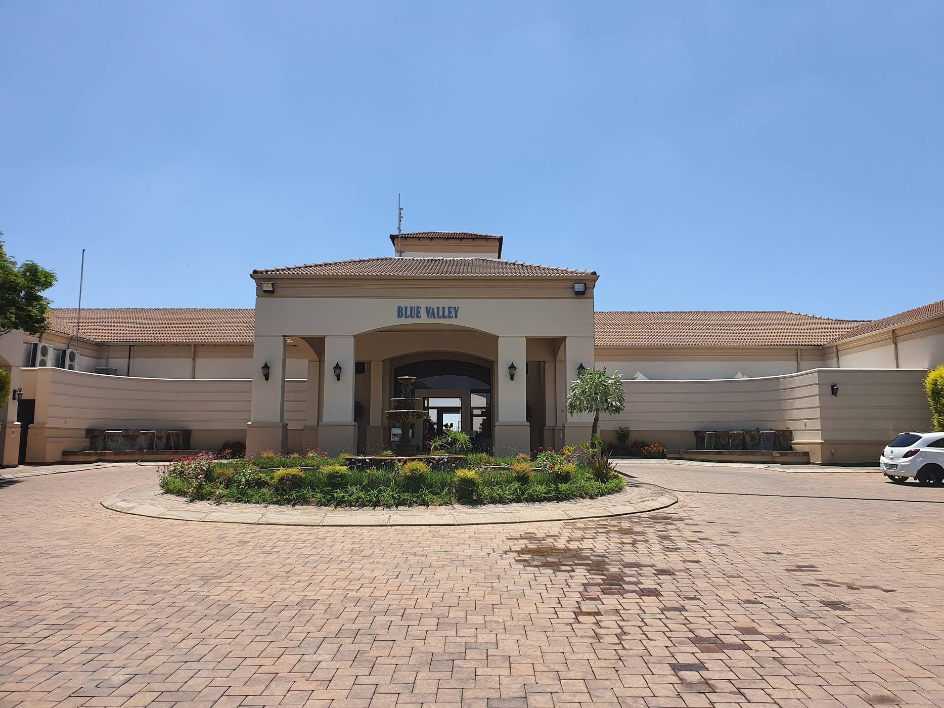 The Butlers @ Blue Valley Golf Estate — photo 3