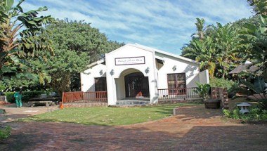 Cannon Rocks Holiday Resort