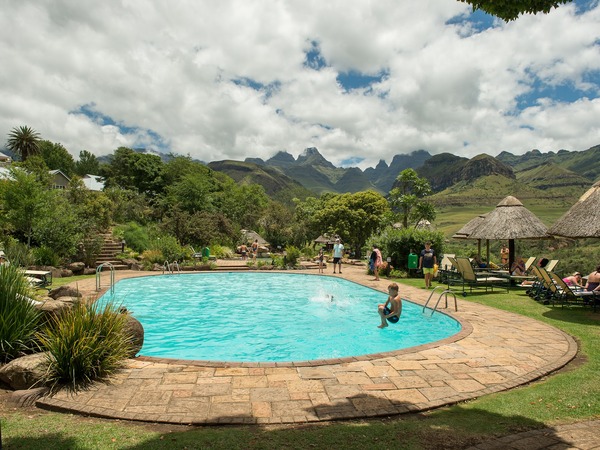 Cathedral Peak Hotel