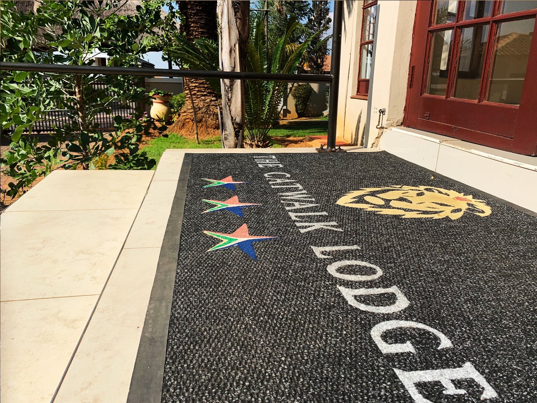 Catwalk Lodge — photo 3