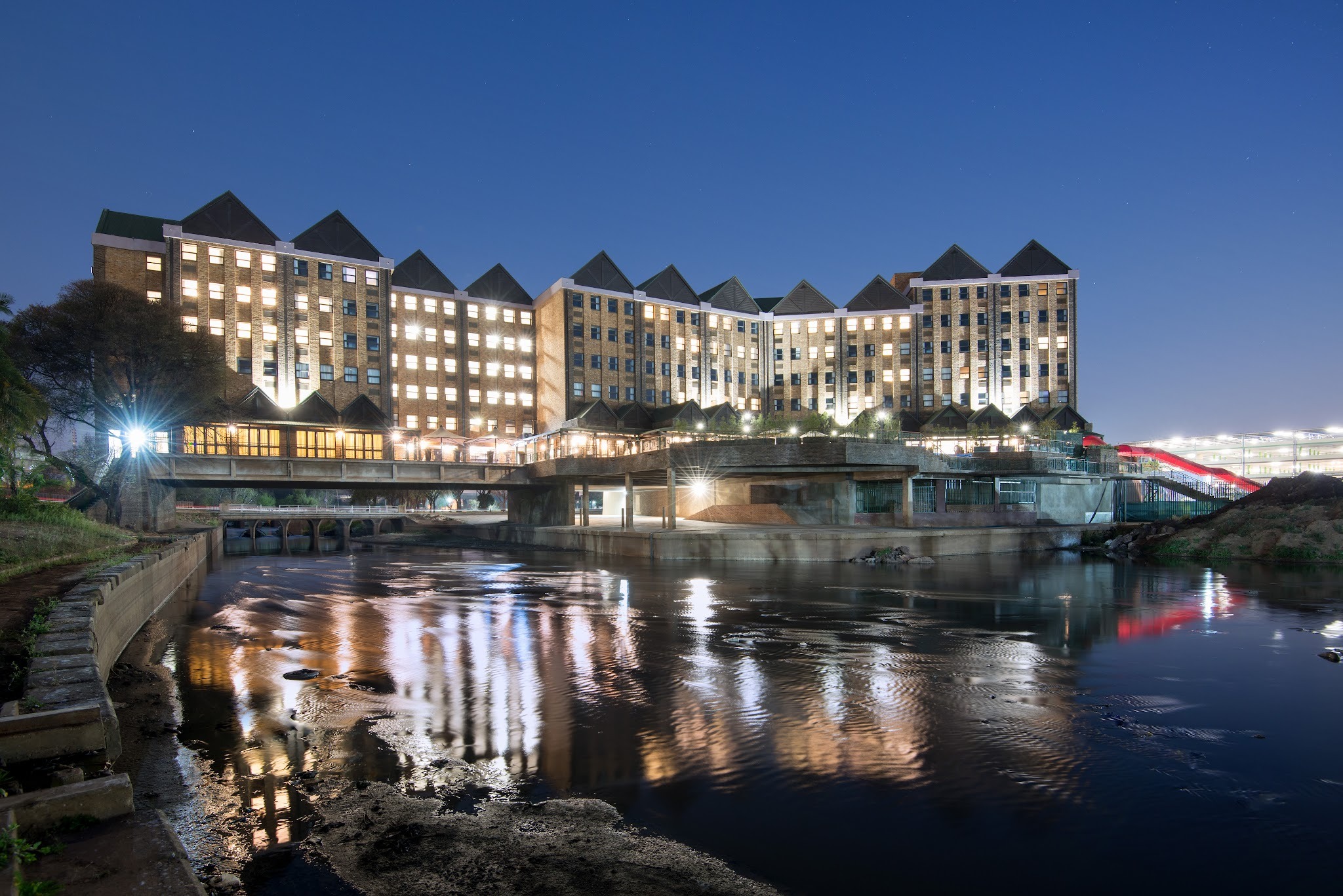 Centurion Lake Hotel — photo 3