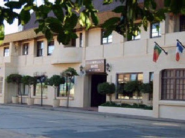 Clanwilliam Hotel