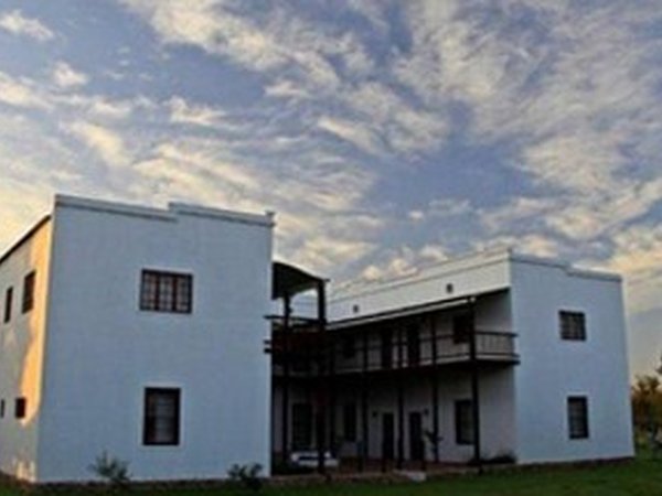 De Wagenhuis &amp; District 7 Guest House