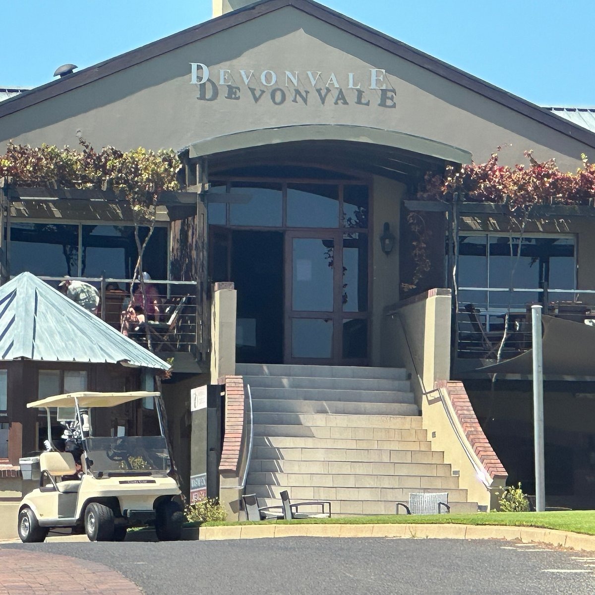 Devon Vale — photo 3