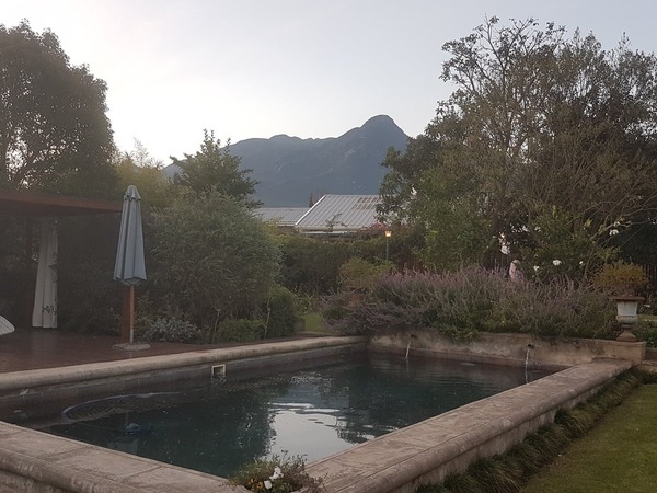 Die Waenhuis Guest House