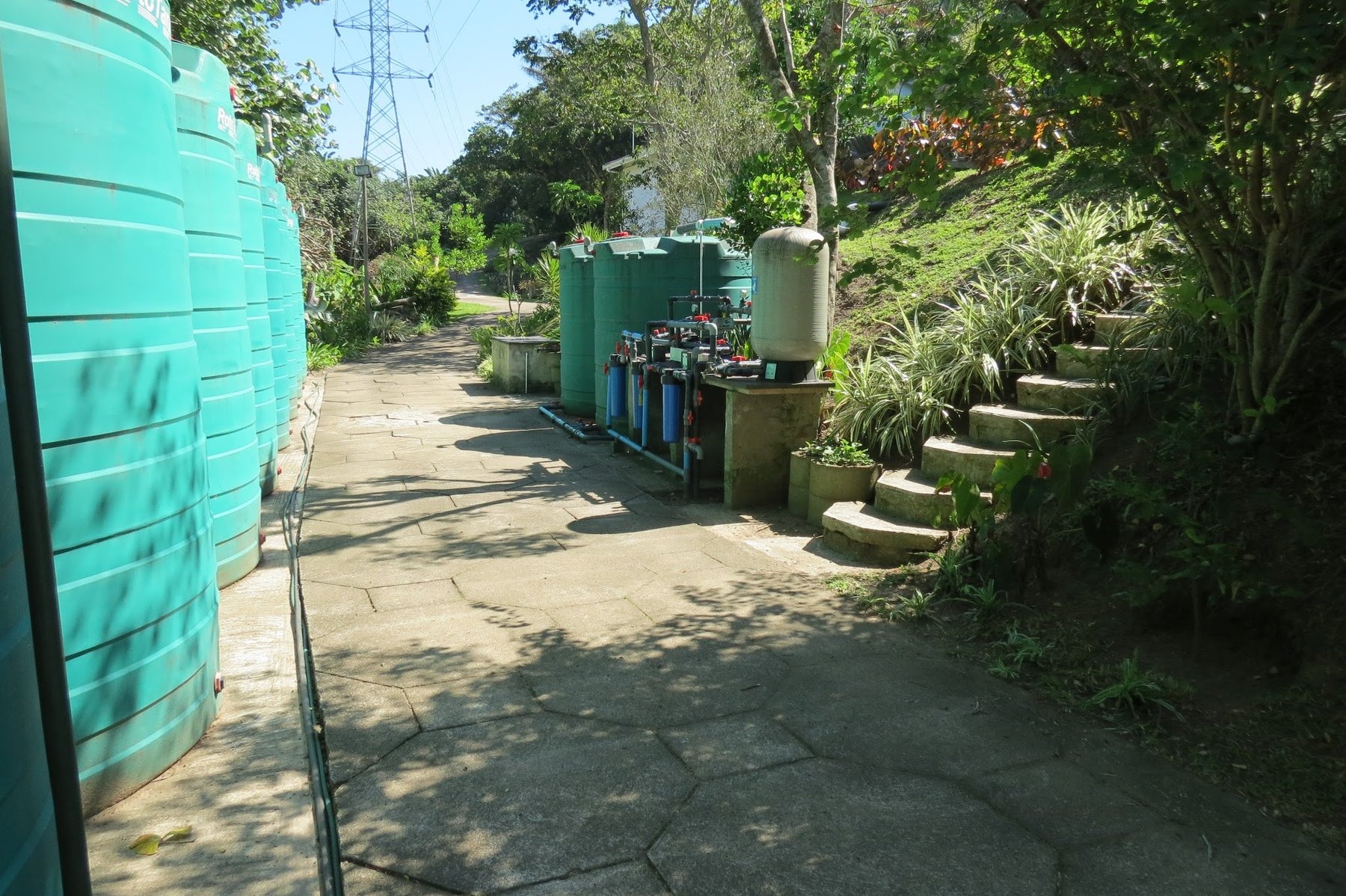 Dieu Donnee River Lodge — photo 3