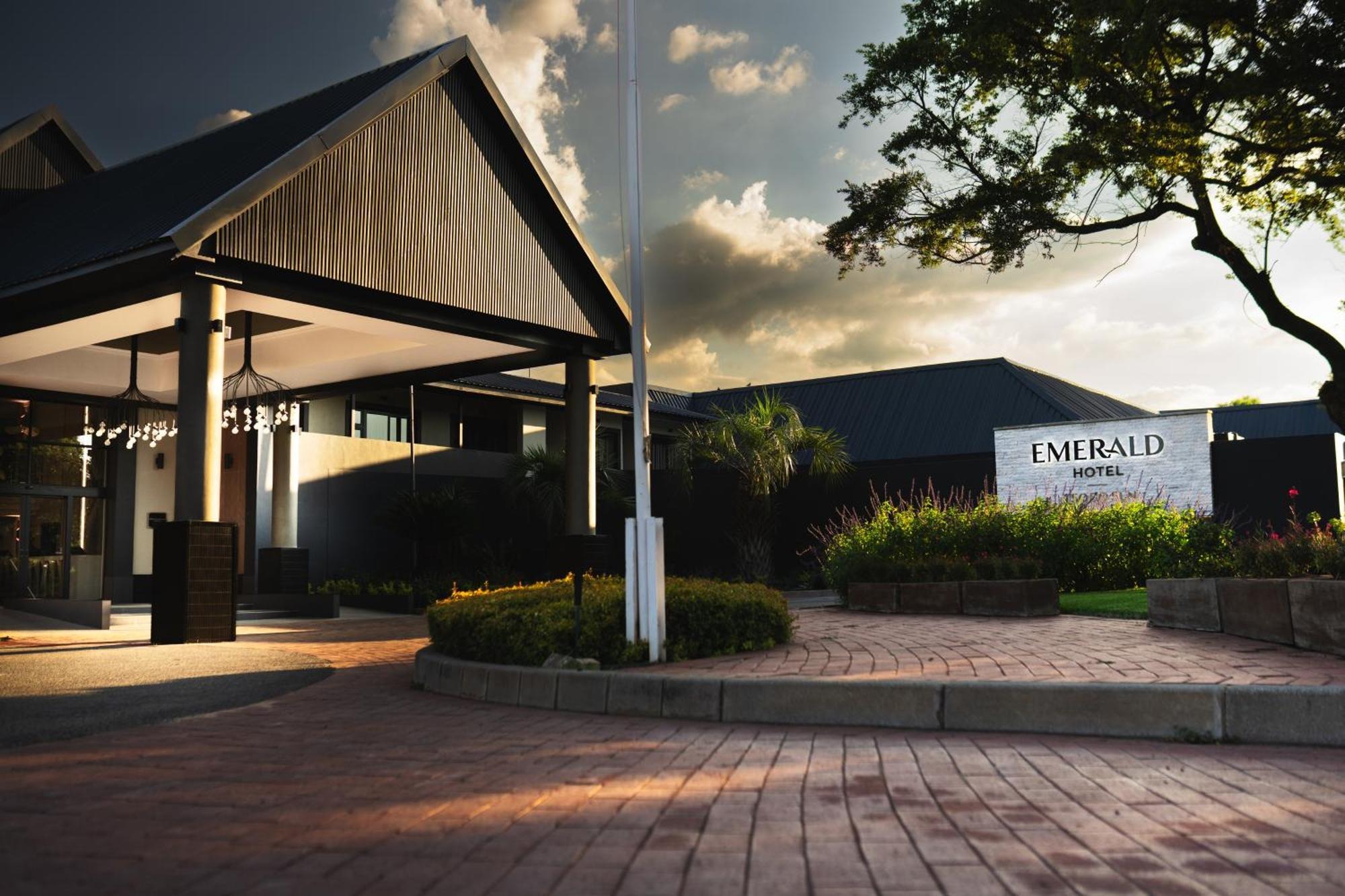 Emerald Resort and Casino