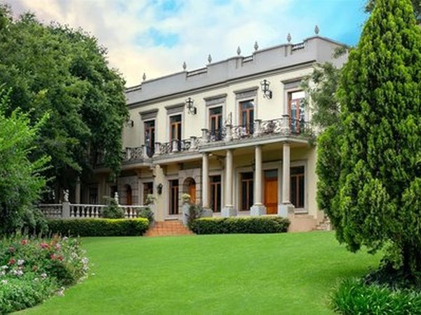 FAIRLAWNS BOUTIQUE HOTEL &amp; SPA