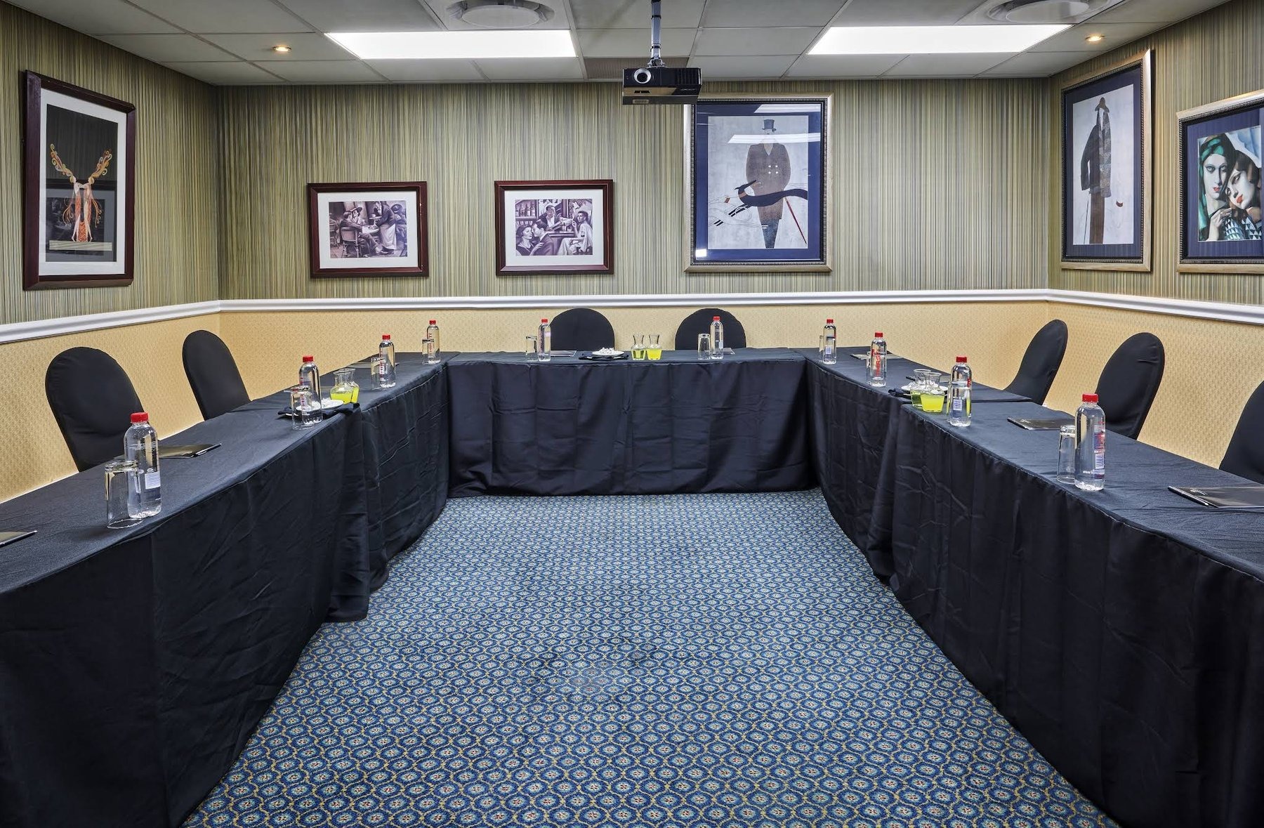 Graceland Hotel Casino & Country Club — photo 3