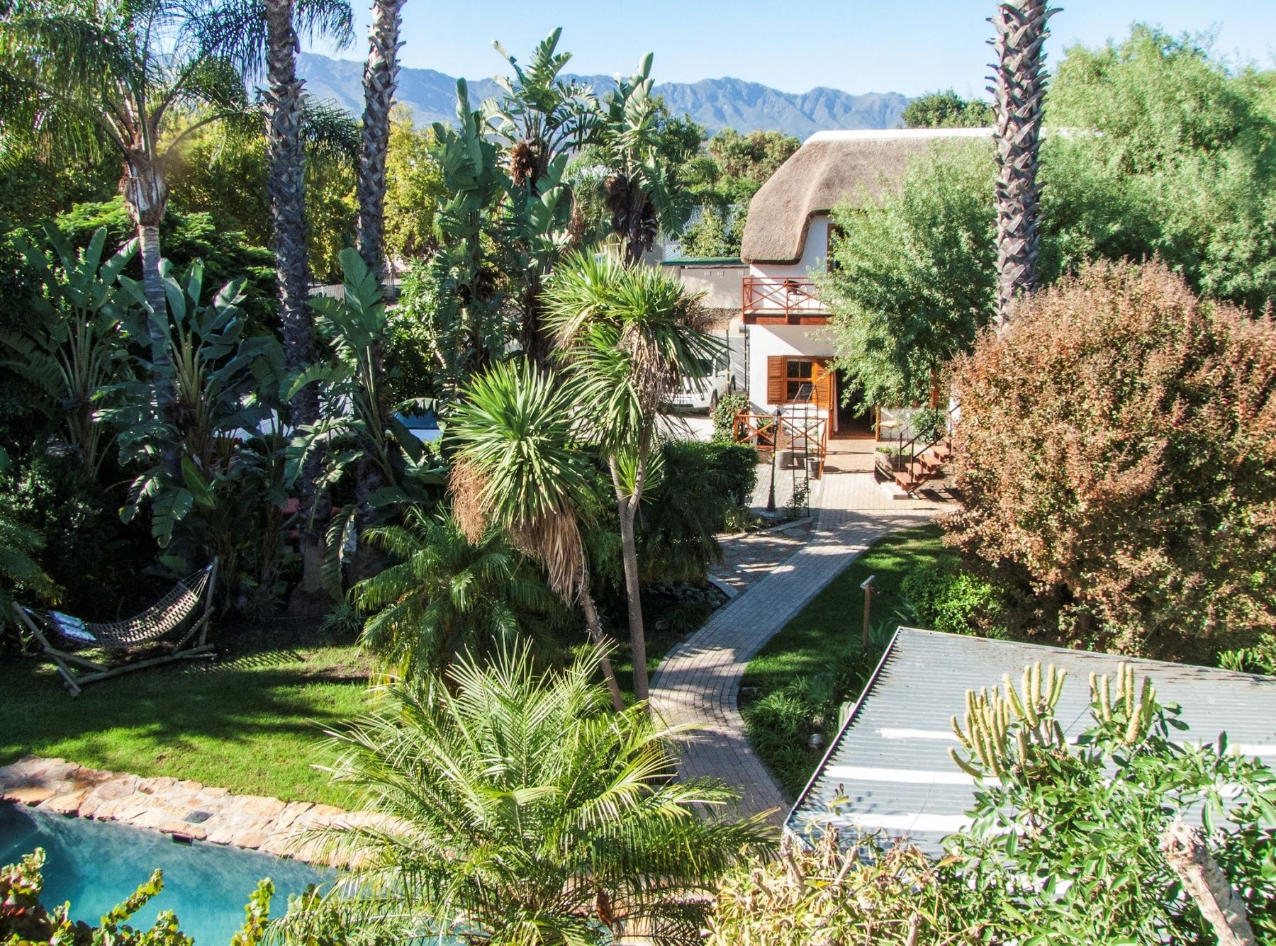 GuBas De Hoek meet eat sleep — photo 3