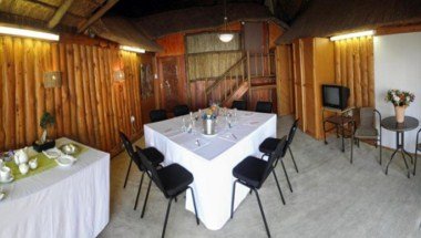 Hartbeespoort Dam Lodge