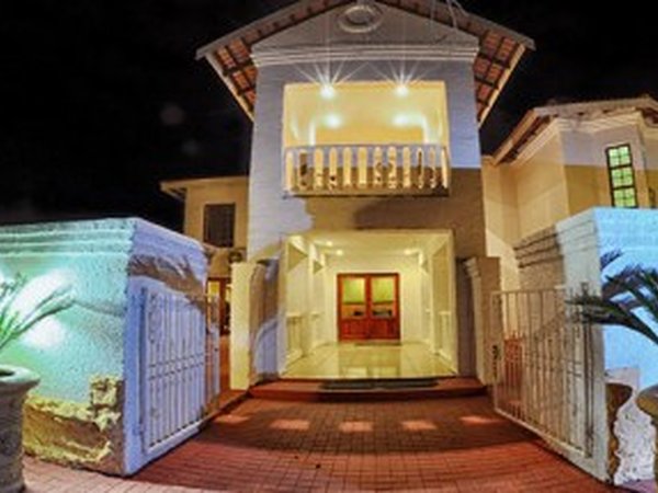 Izekhaya Guest Lodge &amp; Conference Centre