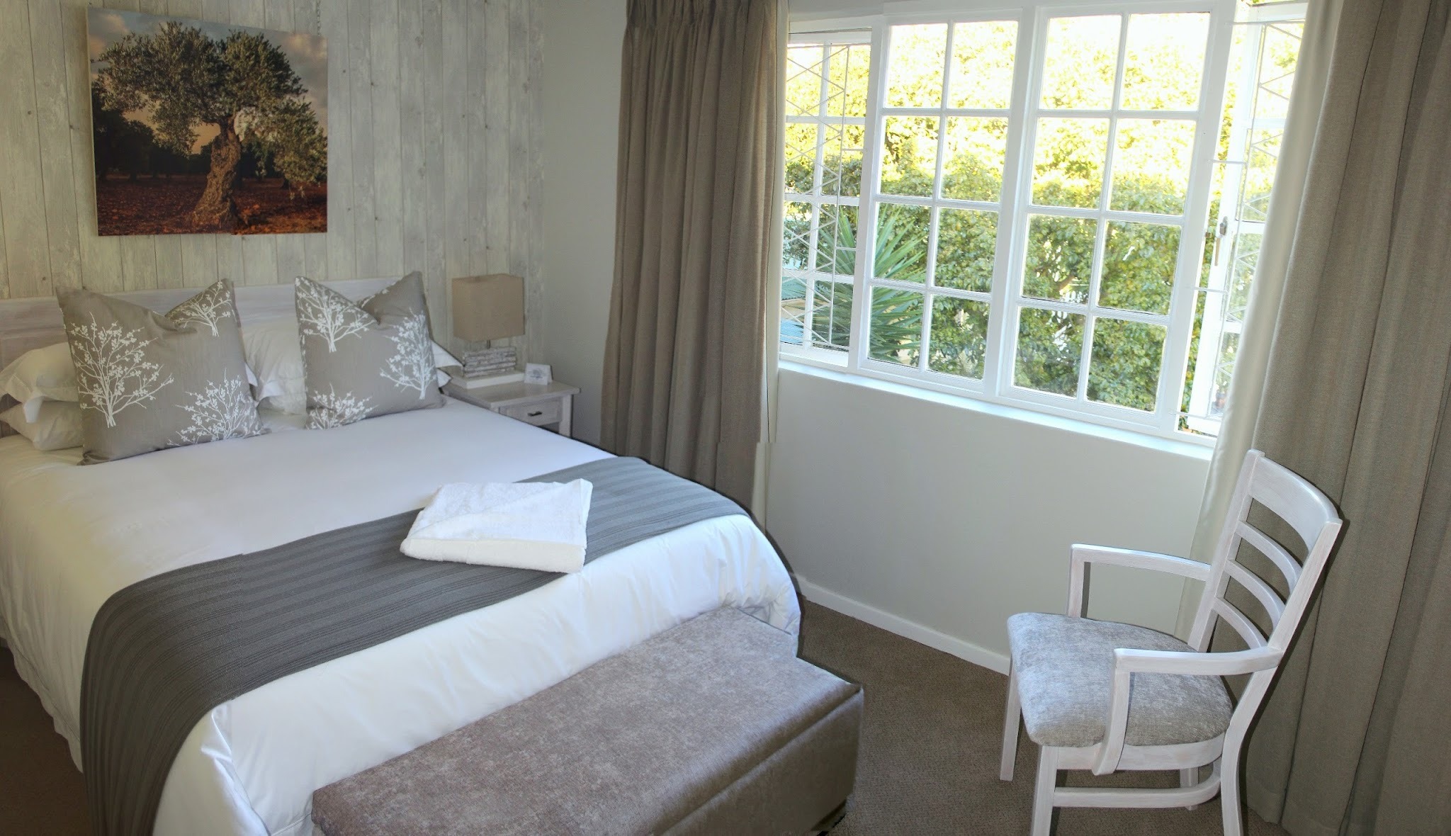 Lodge on Main Guest House and Conference Centre — photo 5