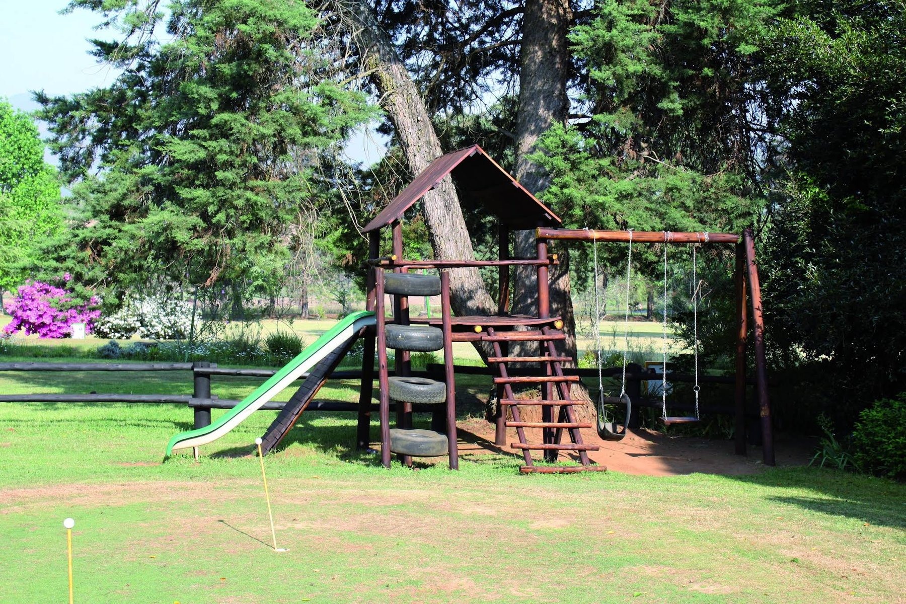 Monks Cowl Golf Resort — photo 3