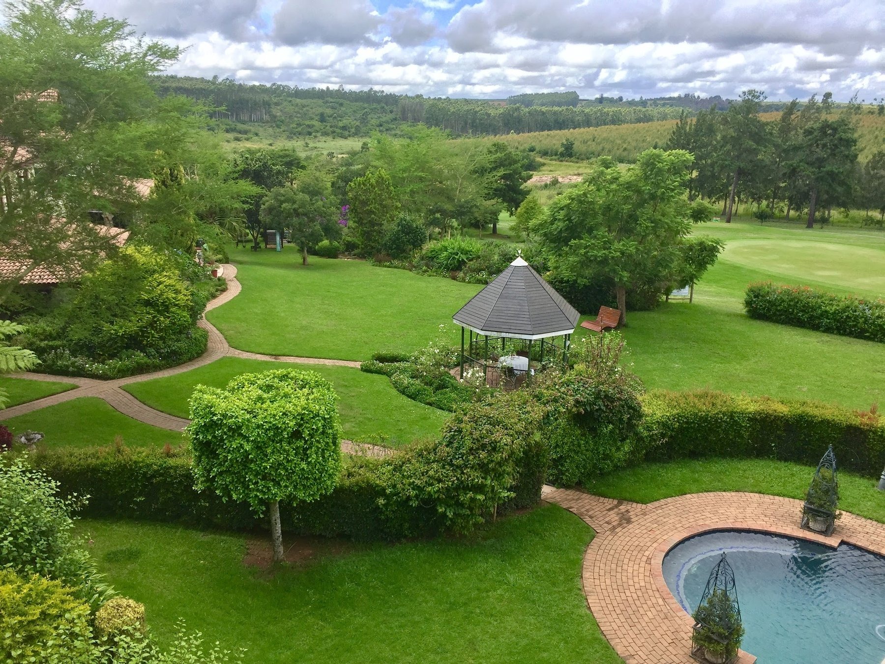 Oliver's Restaurant & Lodge — photo 4