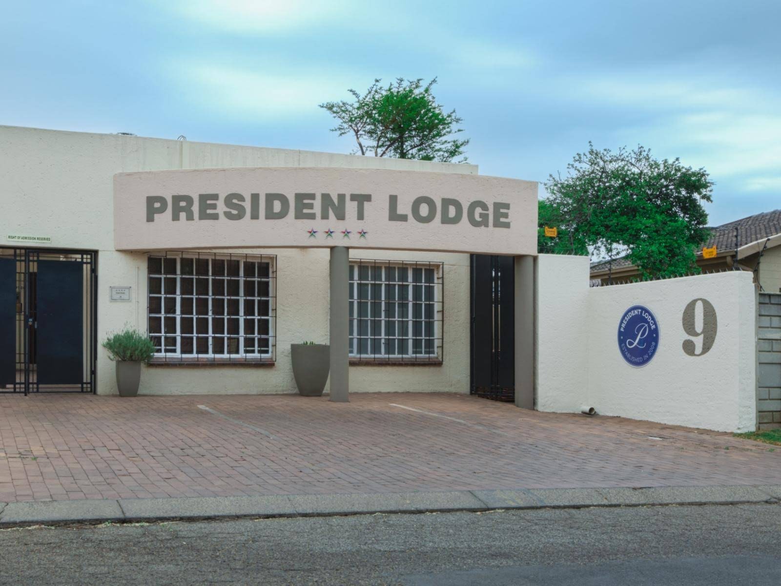 President Lodge — photo 2