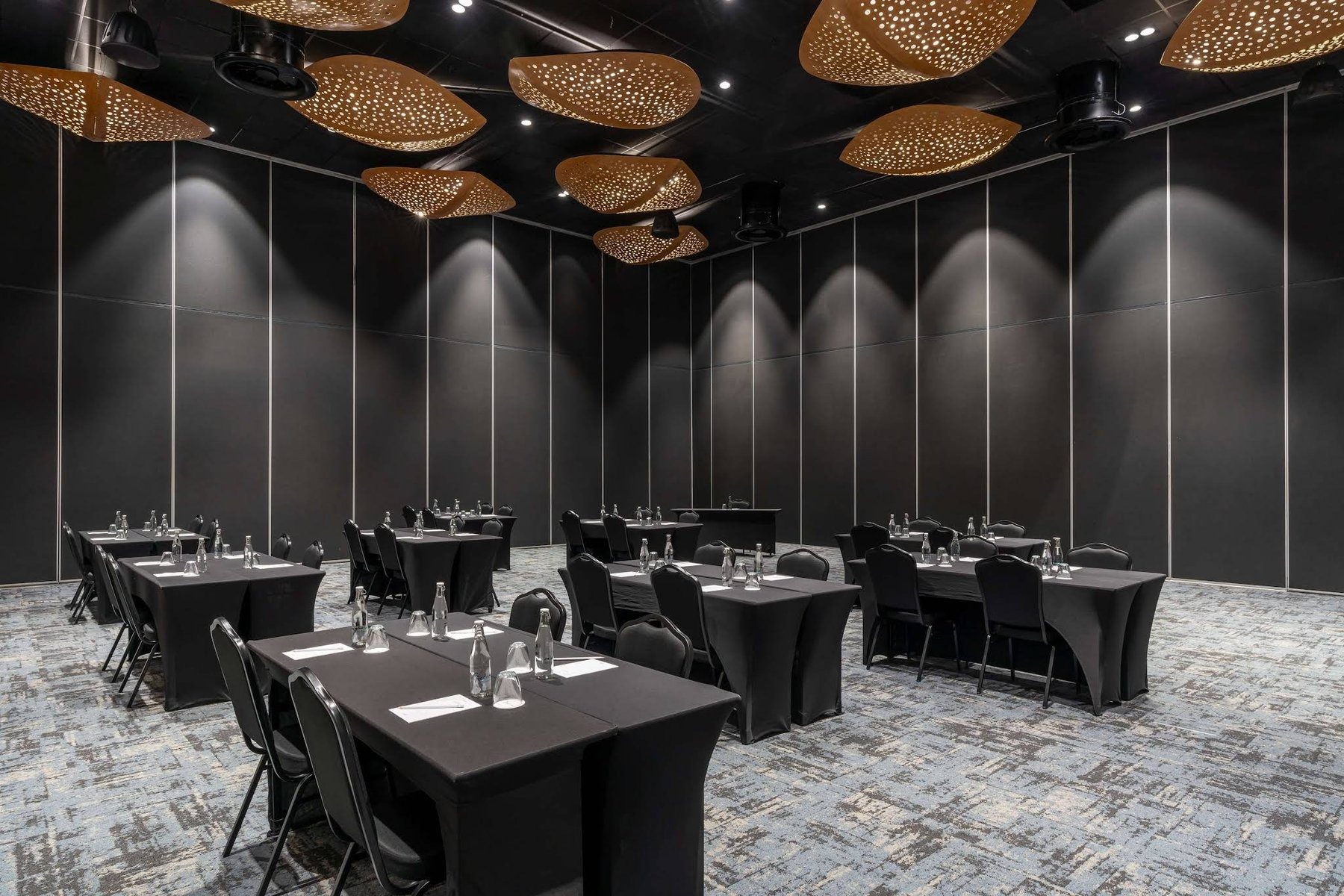 Radisson Hotel & Convention Centre — photo 3