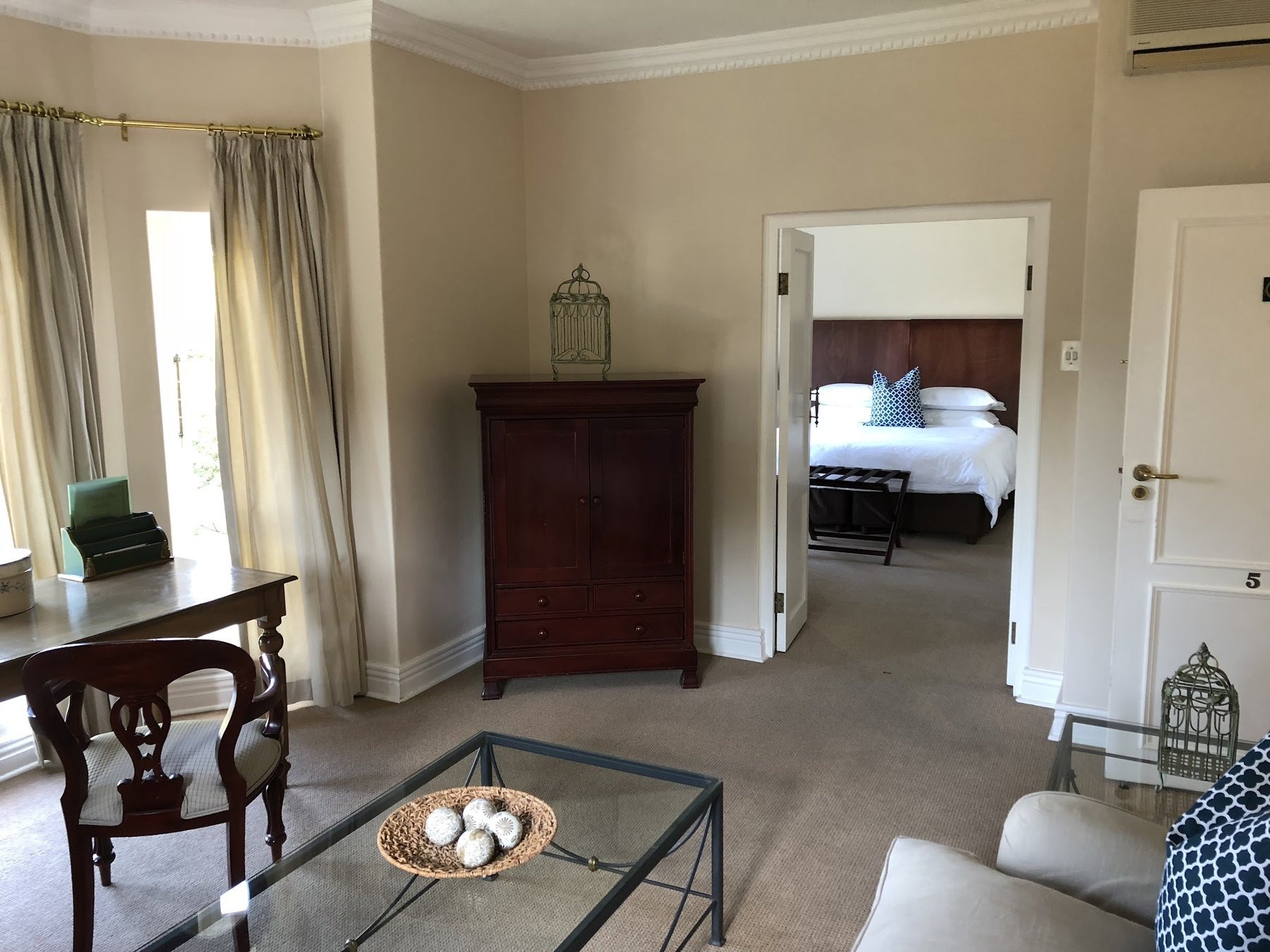 Redlands Hotel — photo 5