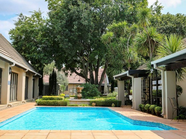 Scott's Manor Guest House