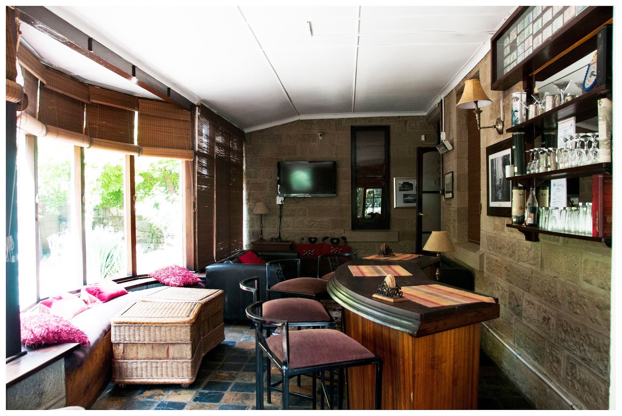 Shady Pines Guest House — photo 3