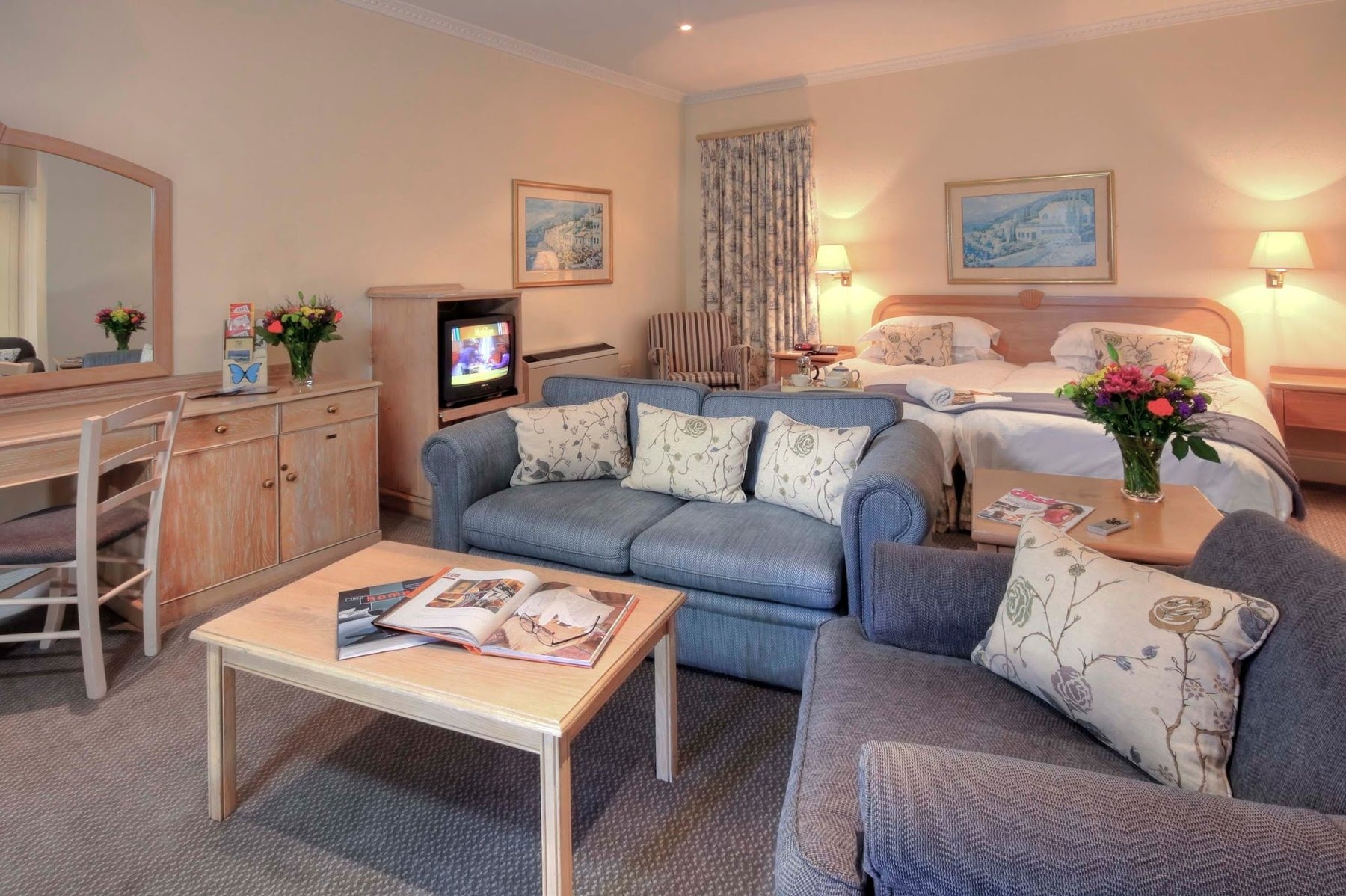 The Beach Hotel — photo 5