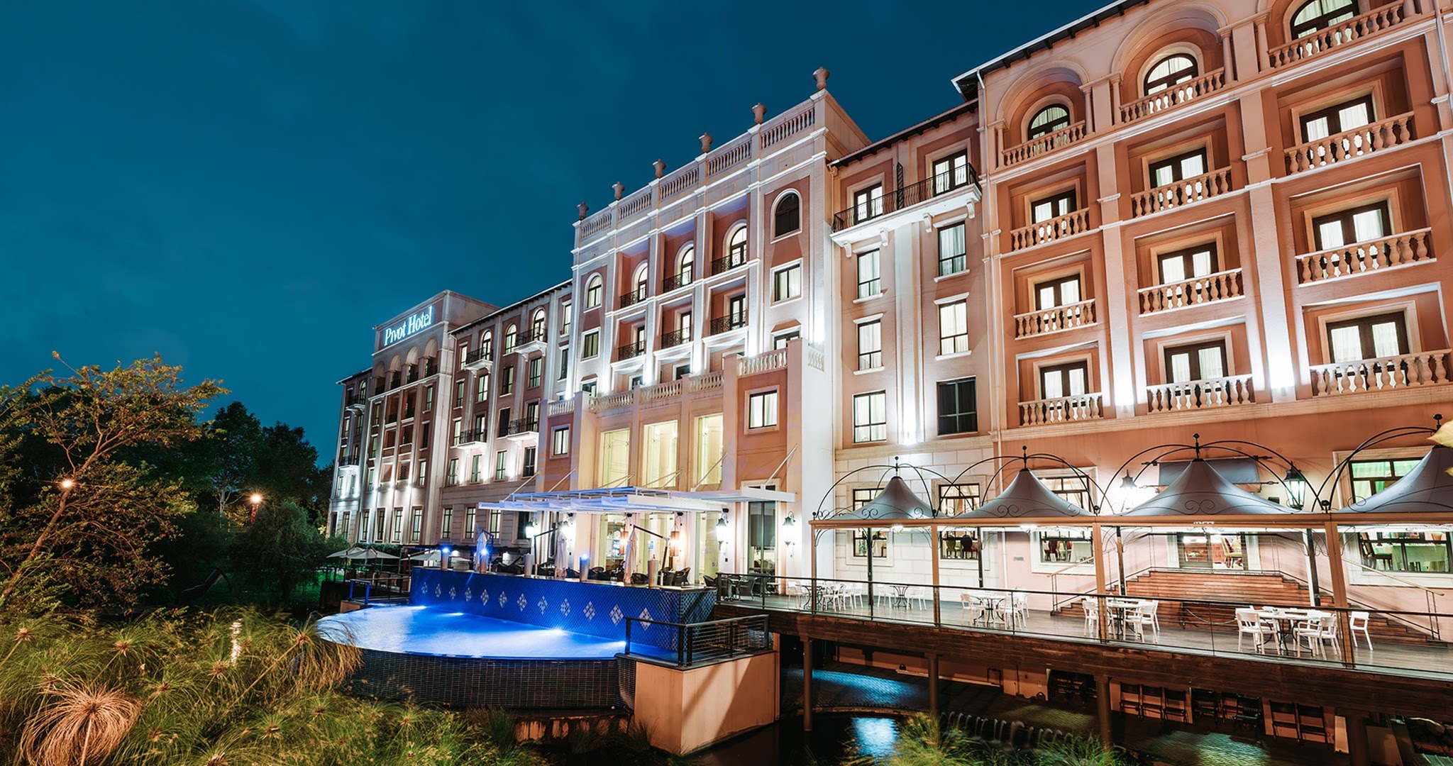 The Pivot Hotel — photo 5