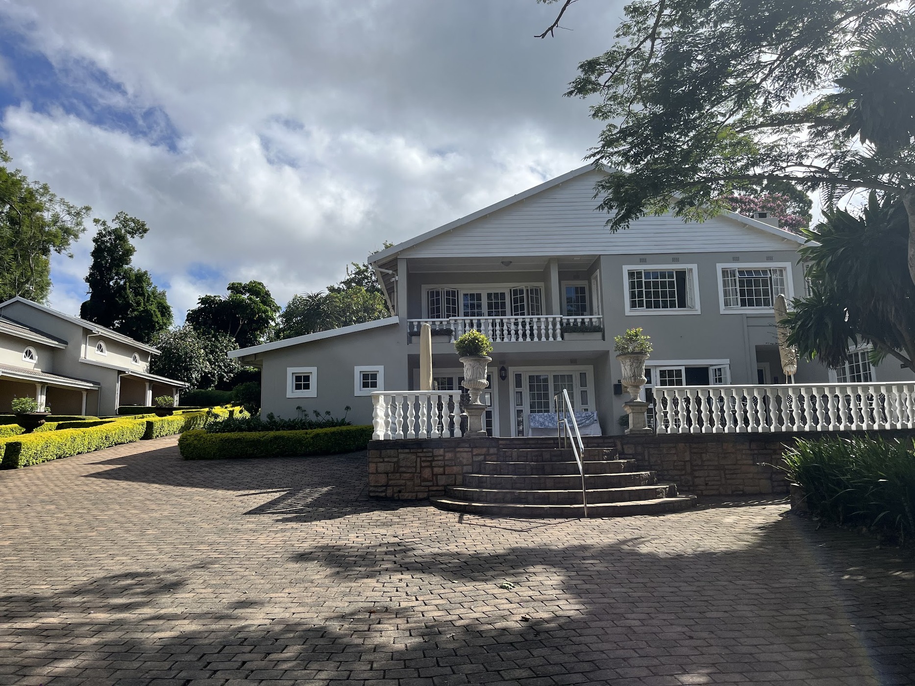 Valley Lodge — photo 2