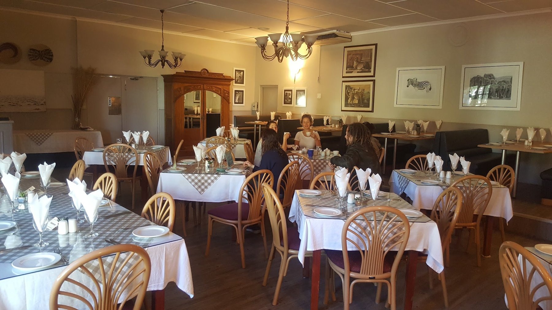 Wagon Wheel Country Lodge — photo 2